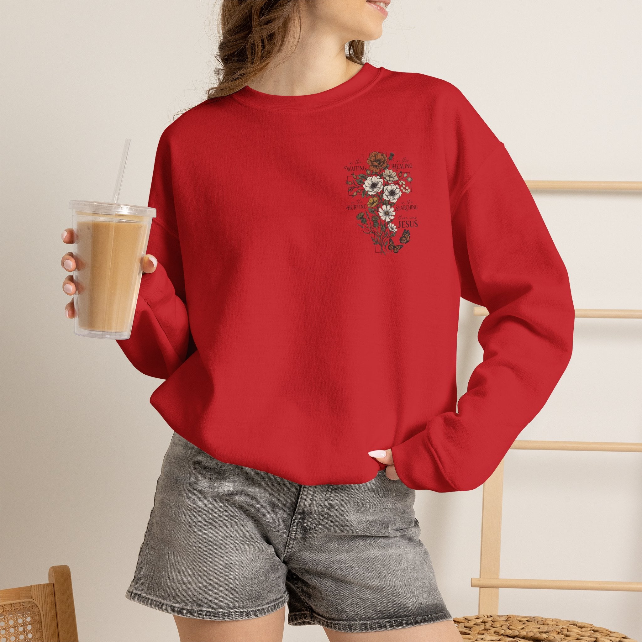Religious Floral Cross - Inspirational Heavy Blend™ Crewneck Sweatshirt
