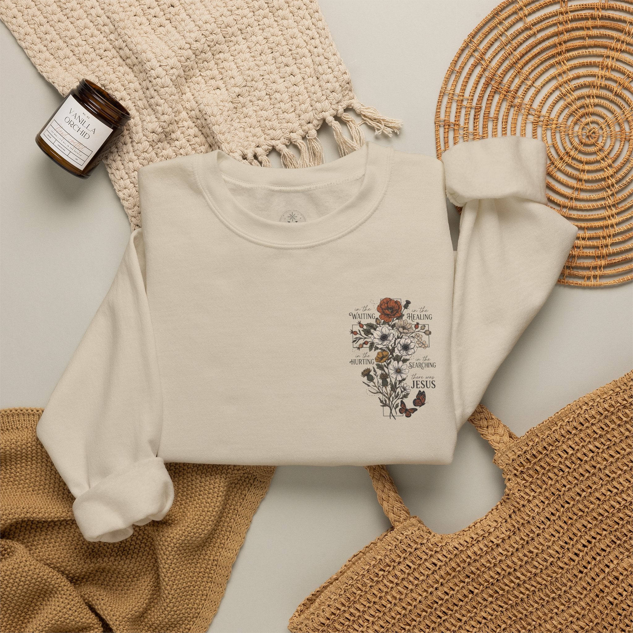 Religious Floral Cross - Inspirational Heavy Blend™ Crewneck Sweatshirt