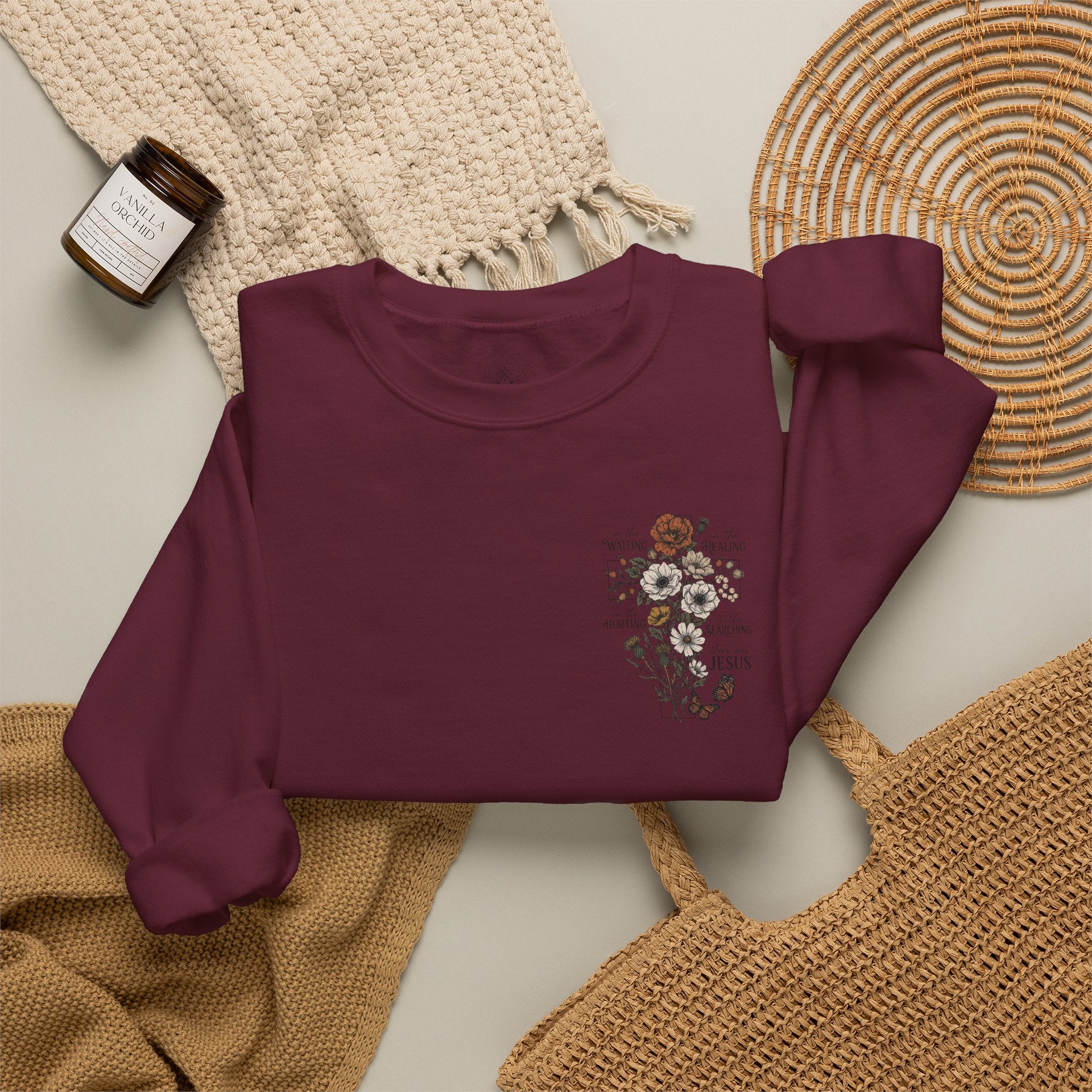 Religious Floral Cross - Inspirational Heavy Blend™ Crewneck Sweatshirt